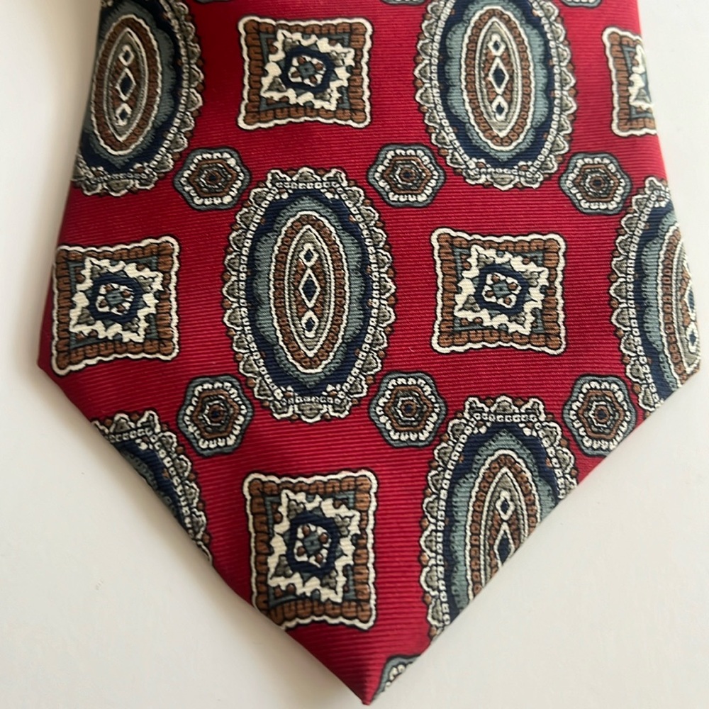 Hardy Amies Vintage 100% Silk Tie 14 Savile Row London England
